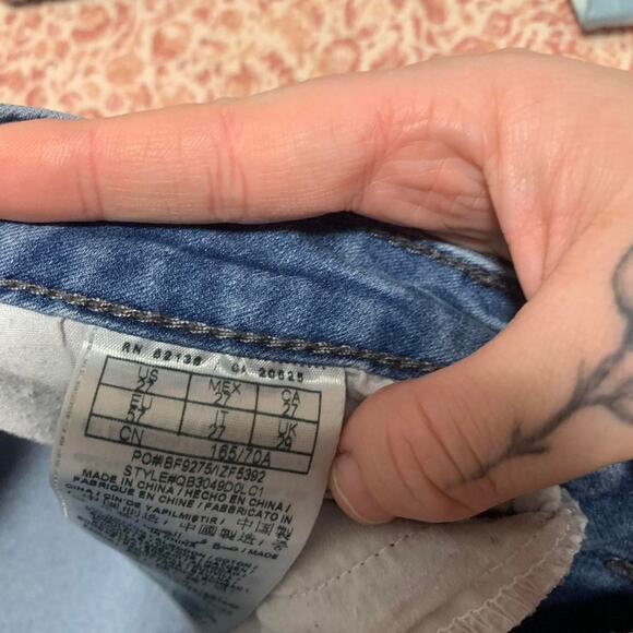 Guess Low Rise Strait Jeans Grace Fit Size 27 - Picture 4 of 8